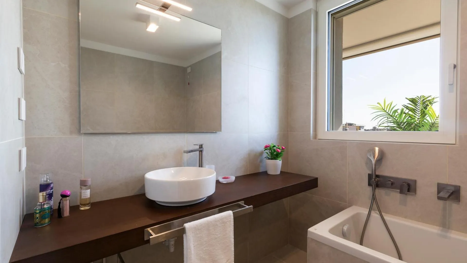 Torre Milano Luxury Apartment 0*, Milaan Italië